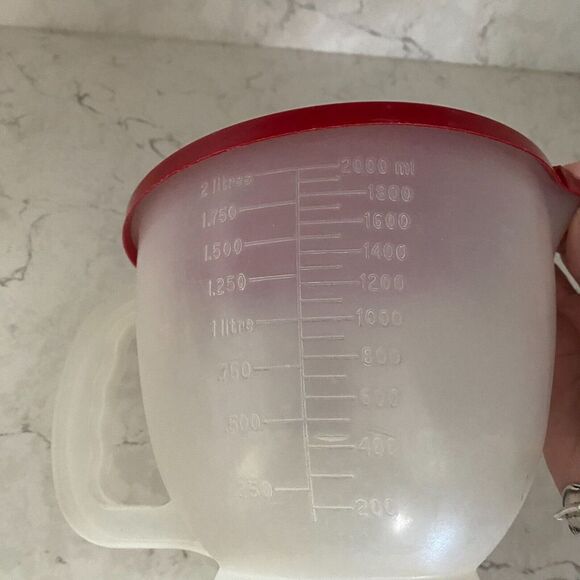 Tupperware Classic Mix-N-Store Measuring Pitcher Set with Red Lid - 1 & 2 Qt. - Picture 10 of 11
